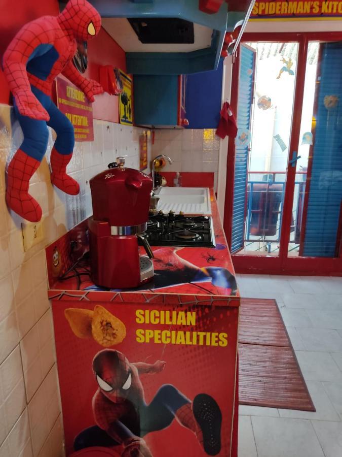 Gasthof Spiderman House Catania
